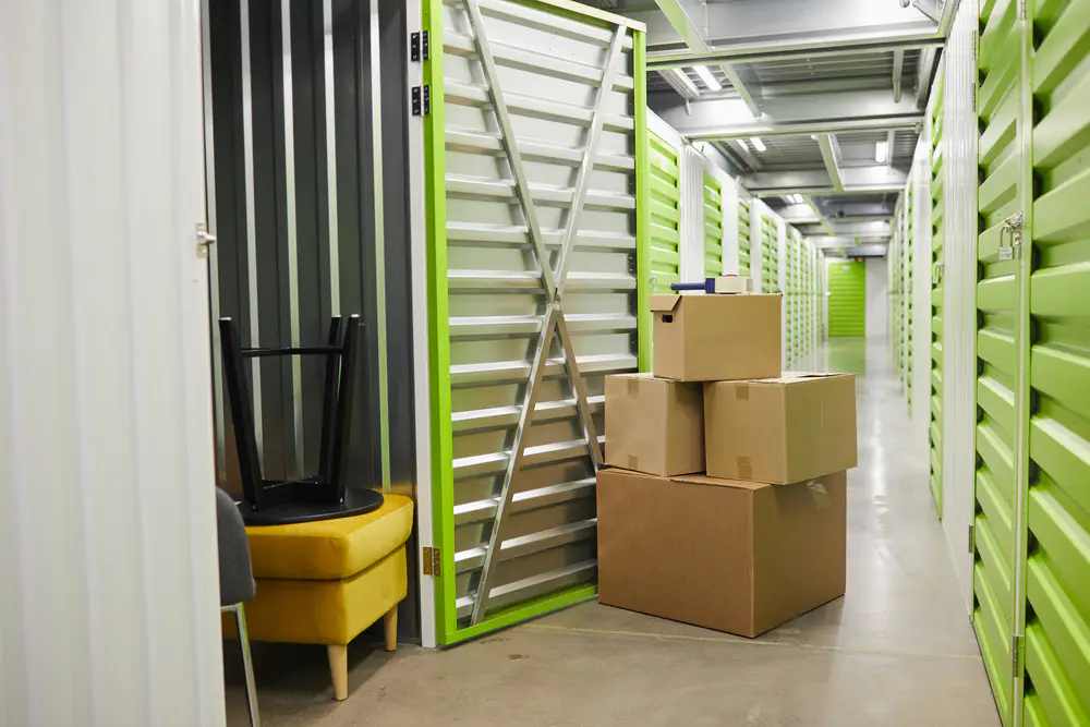 Umzugsgüter vor dem Selfstorage